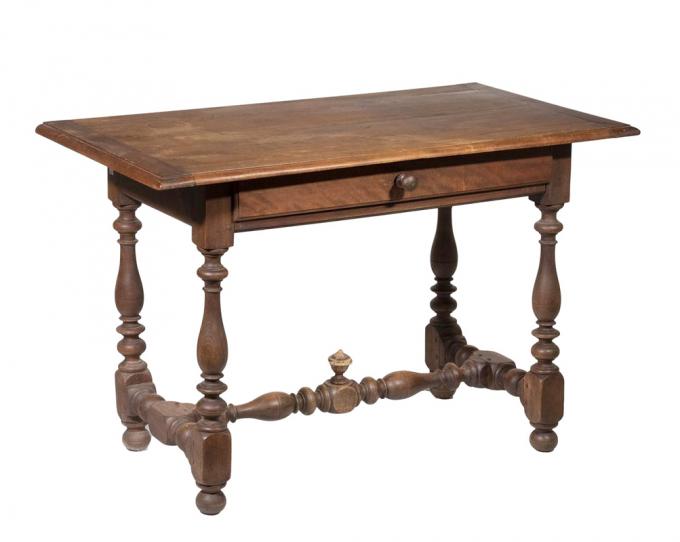 Early Canadian Tavern Table