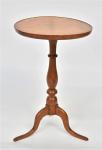Queen Anne Candlestand w/Round Top