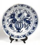 Delft Charger w/Vase and Flower Decoration